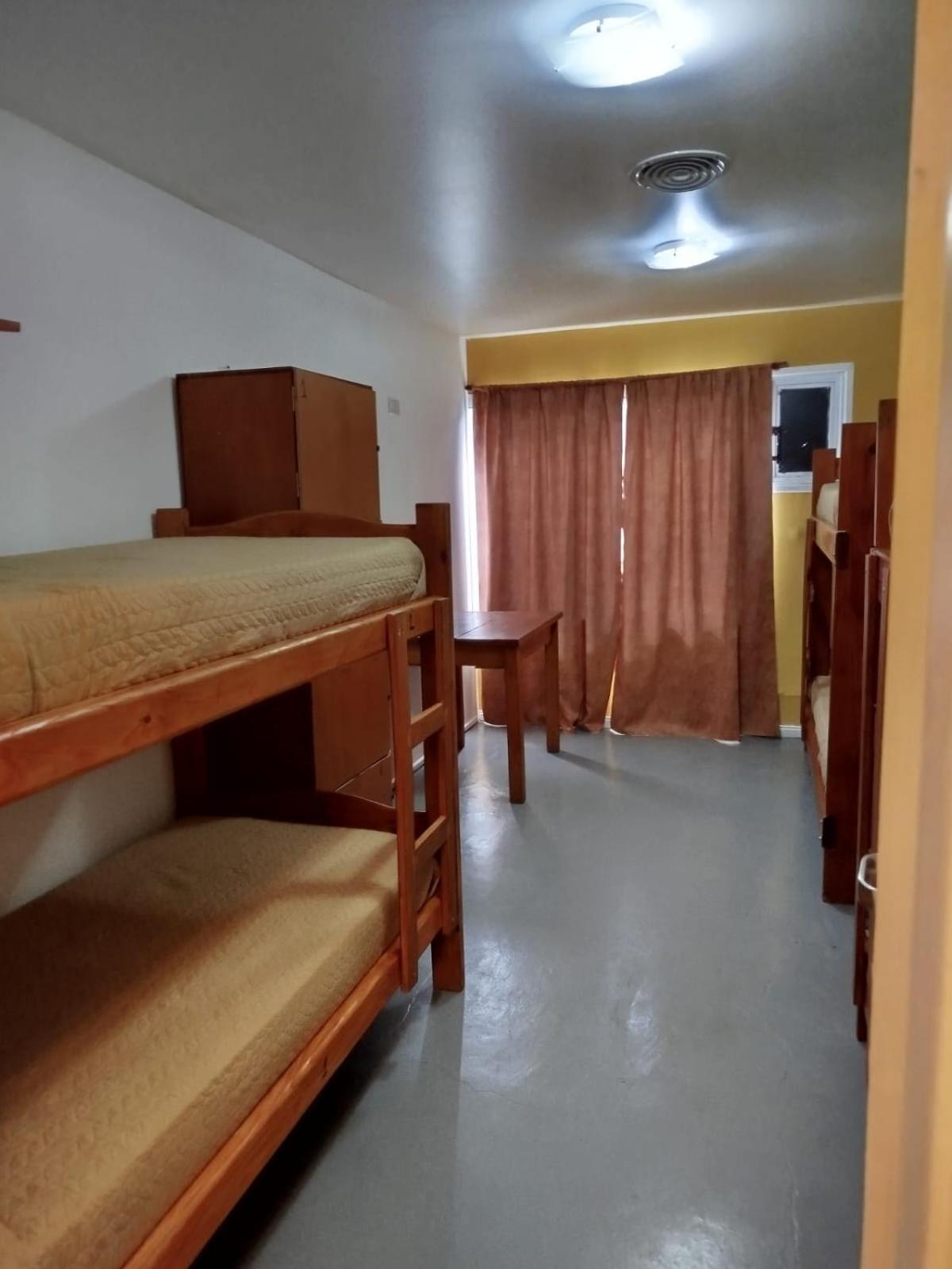 Alma Travelers Hostel El Chalten Bagian luar foto