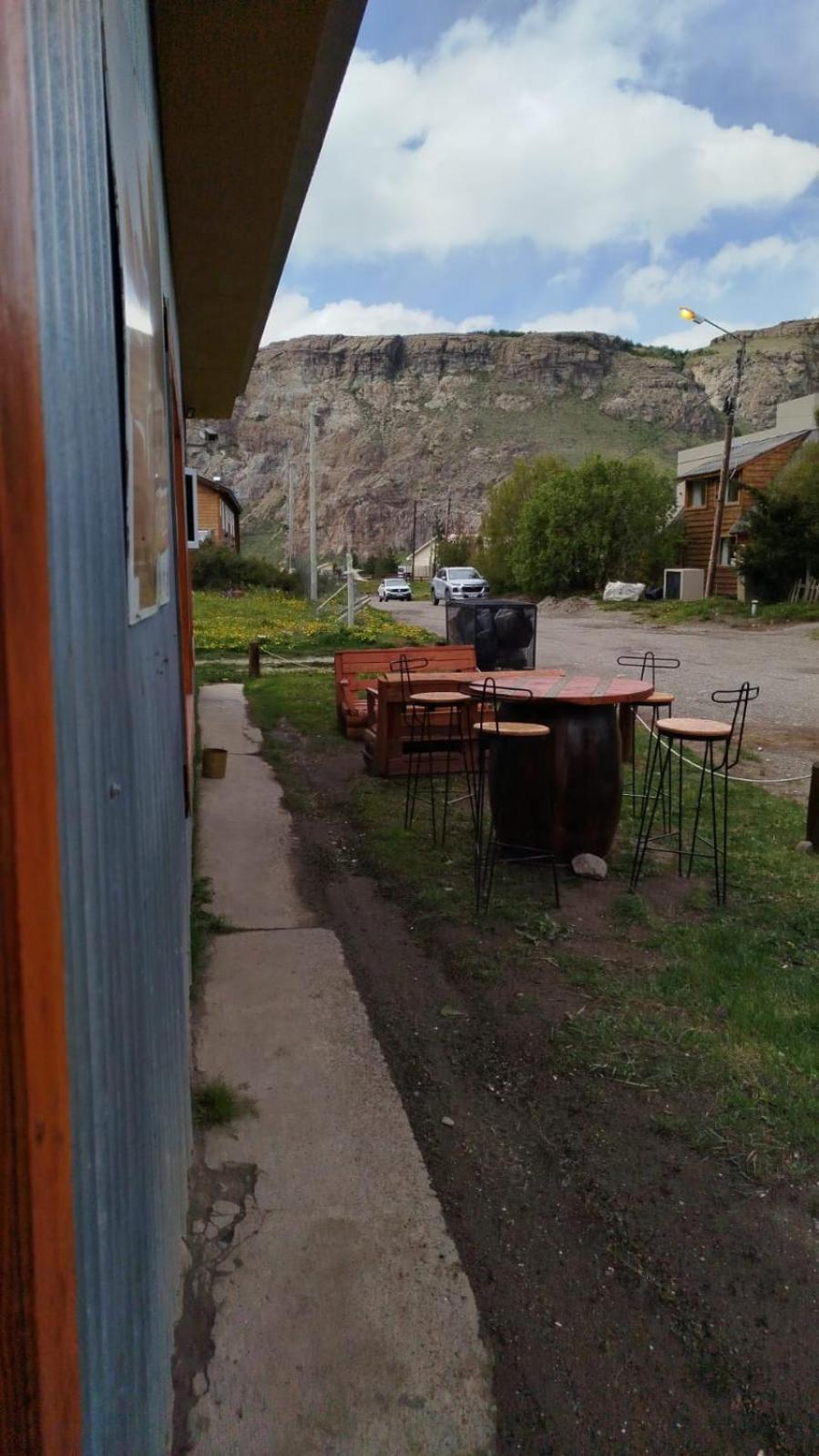 Alma Travelers Hostel El Chalten Bagian luar foto